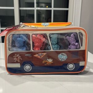 Disney Surf Van Character Chalk in 4 In. MickeyMinnie,Donald Duck & Daisy 4 pk.